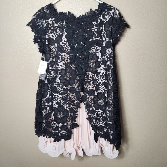 Aqua Black Lace Overlay Split Back Blush Pink Underlay Cocktail Dress-Size 4 NWT - Picture 4 of 11
